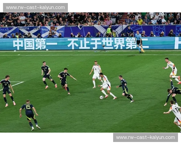 绿茵激战的南北变奏：天津泰达与贵州智诚，一段足球地理的灵魂碰撞